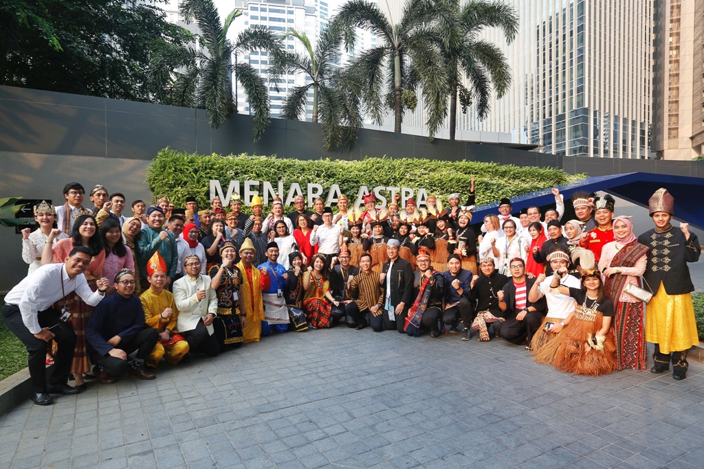 Astra Meriahkan Hari Kemerdekaan ke-74, Dari Upacara Bendera Hingga Kunjungan Paskibraka Nasional